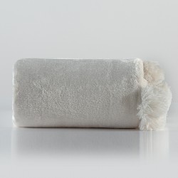 Pompons Blanket